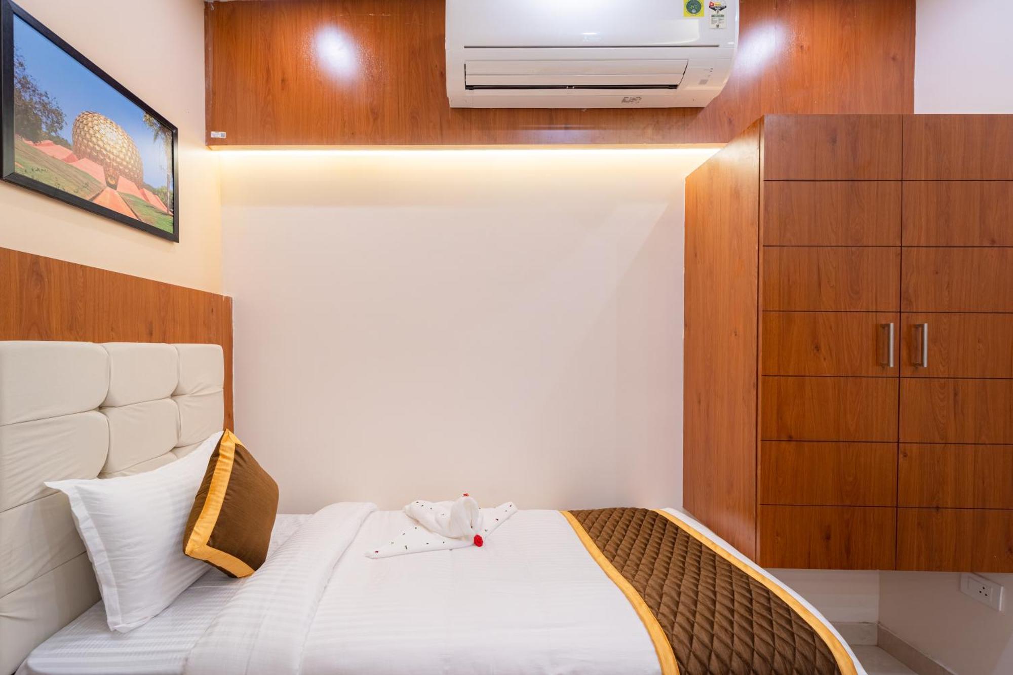 Welcome Grand Residency Pondicherry Exterior photo