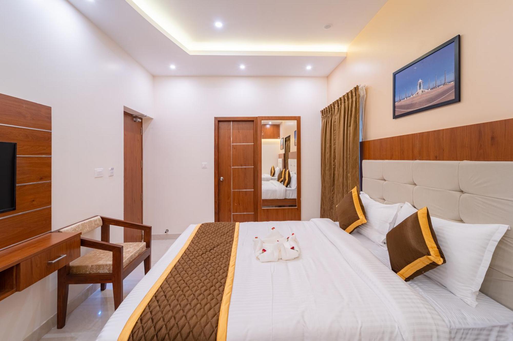 Welcome Grand Residency Pondicherry Exterior photo